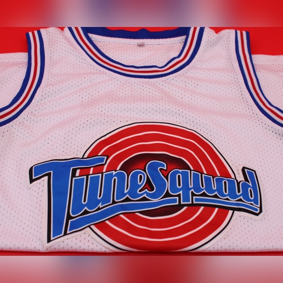 Mens Basketball Jersey "Lola" Tunes Squad (S) - Picture 2 of 8